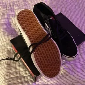 Vans | Shoes | 4q Max Schaaf Vans Shoes Nib Size 9 | Poshmark display picture 1